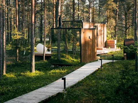 SUME peegelmaja saunaga